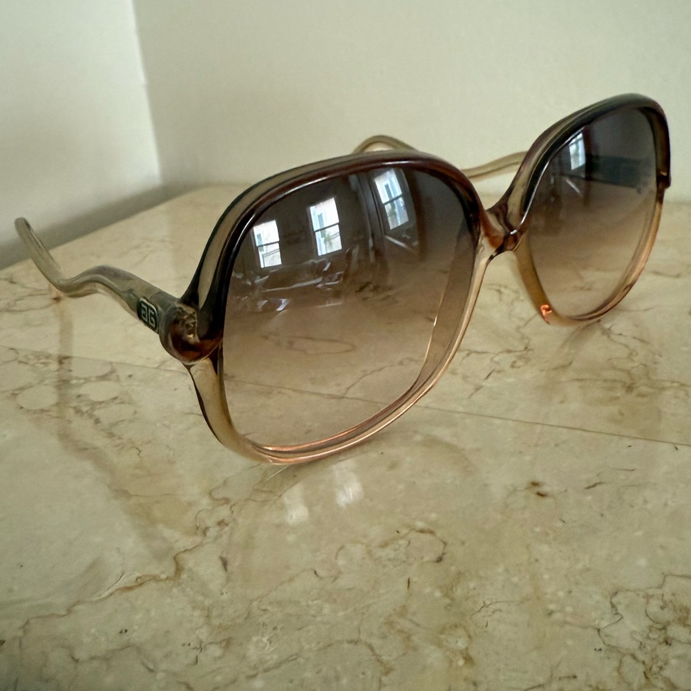Vintage Givenchy Stylish Gradient Sunglasses - image 1